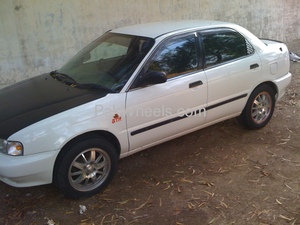 Suzuki Baleno - 2000