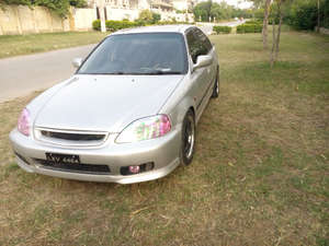 ہونڈا سوک - 2000