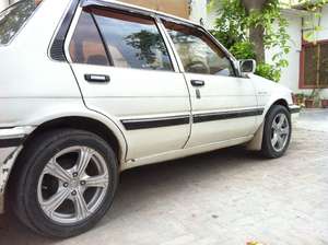 Toyota Corolla - 1987
