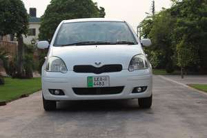 Toyota Vitz - 2004