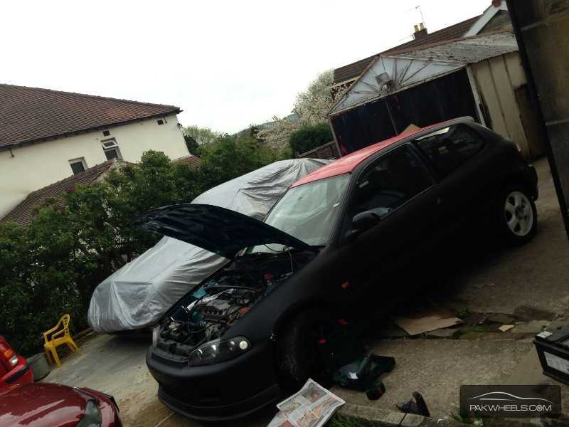Honda Civic - 1995 Black n red  Image-1