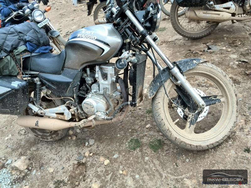 ravi piaggio storm 125