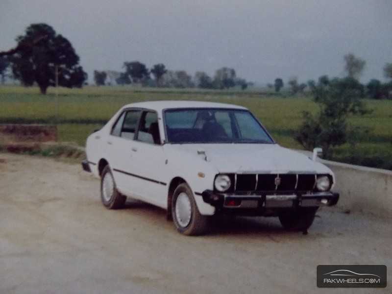 Toyota Corolla - 1979 ke30 Image-1