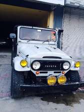 Toyota Land Cruiser - 1976