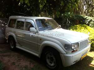 Toyota Land Cruiser - 1995