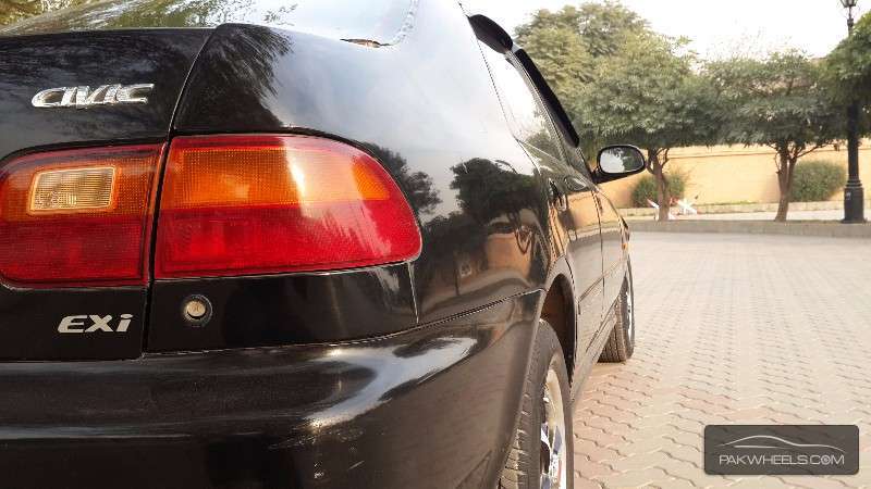 Honda Civic - 1994 Red Bull Honda Civic - 1994 Red Bull Image-2