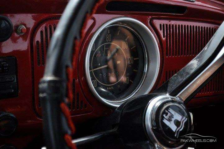 Volkswagen Beetle - 1970  Volkswagen Beetle - 1970  Image-3