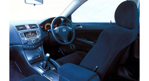 ہونڈا اکارڈ Interior  ہونڈا اکارڈ Interior