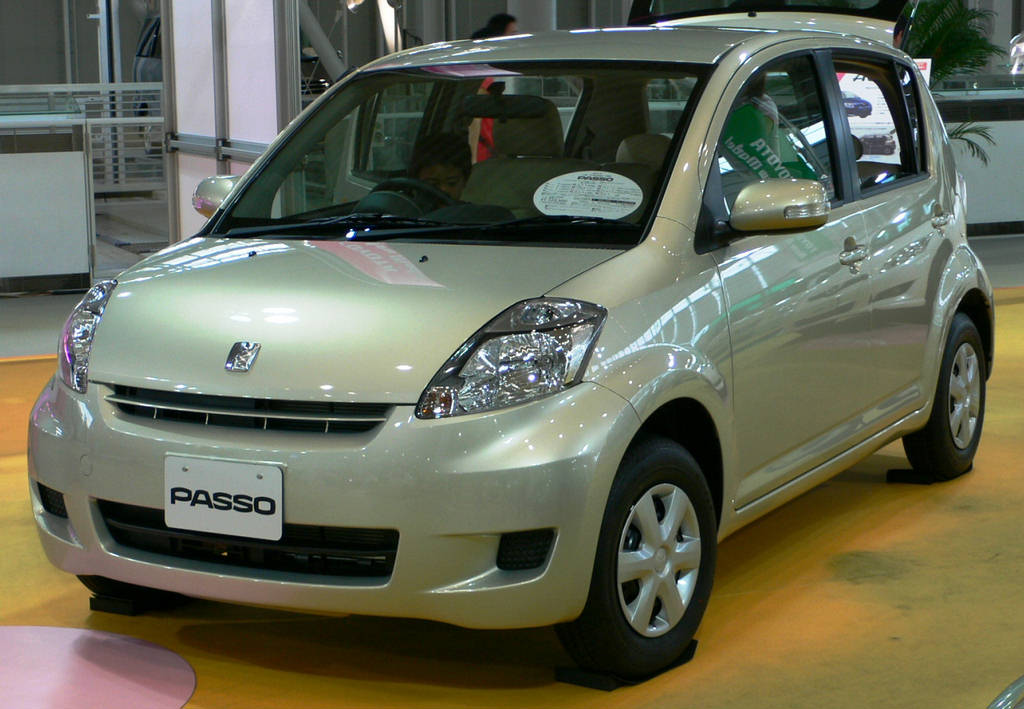 Toyota Passo 1st Generation Exterior Front End
