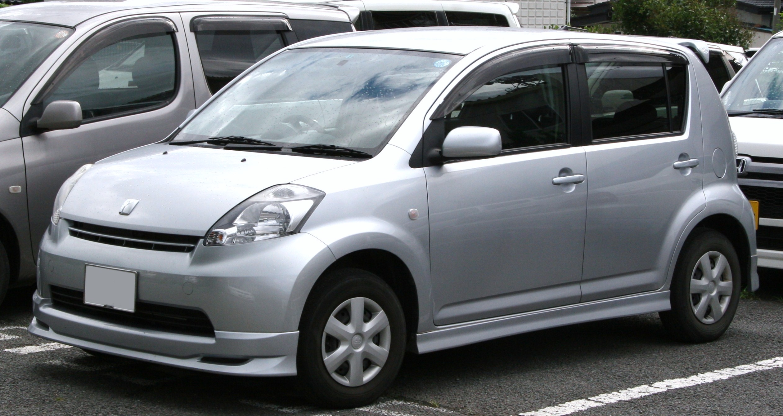 Toyota Passo Exterior Front Side View