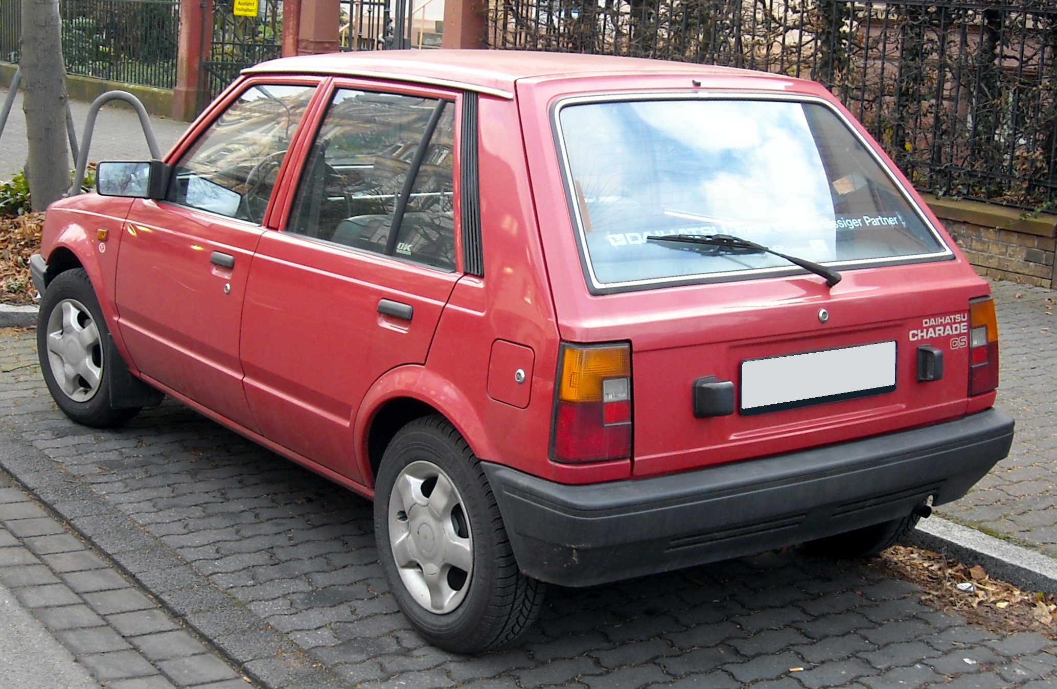 Daihatsu Charade Exterior Rear End