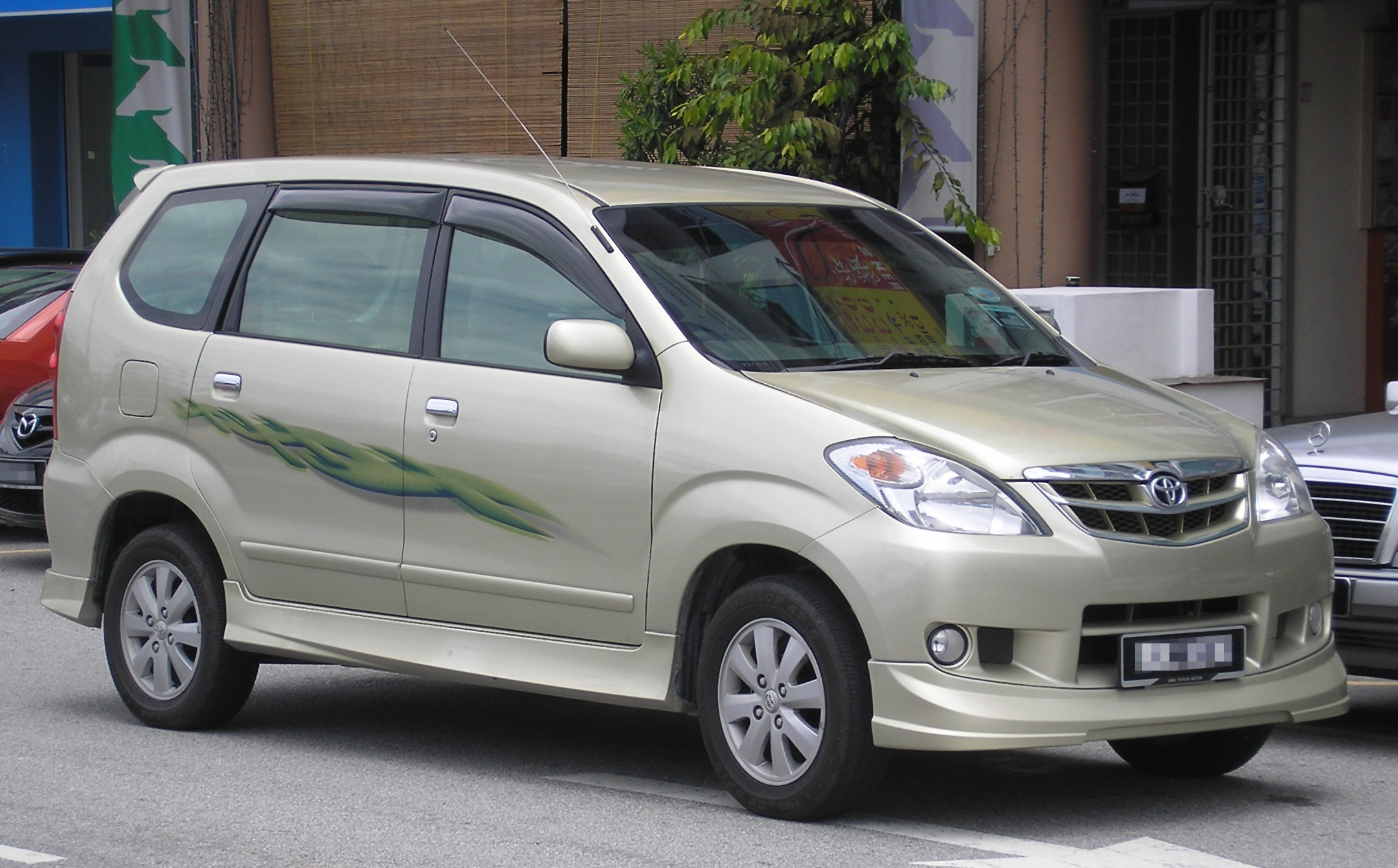 Toyota Avanza 1st Generation Exterior Front Side View