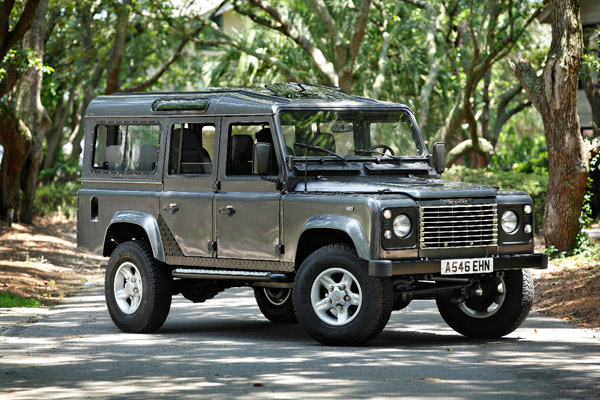Land Rover Defender Exterior Side View