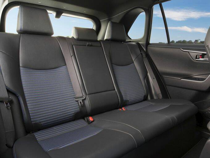 ٹویوٹا RAV4 Interior Rear Seats