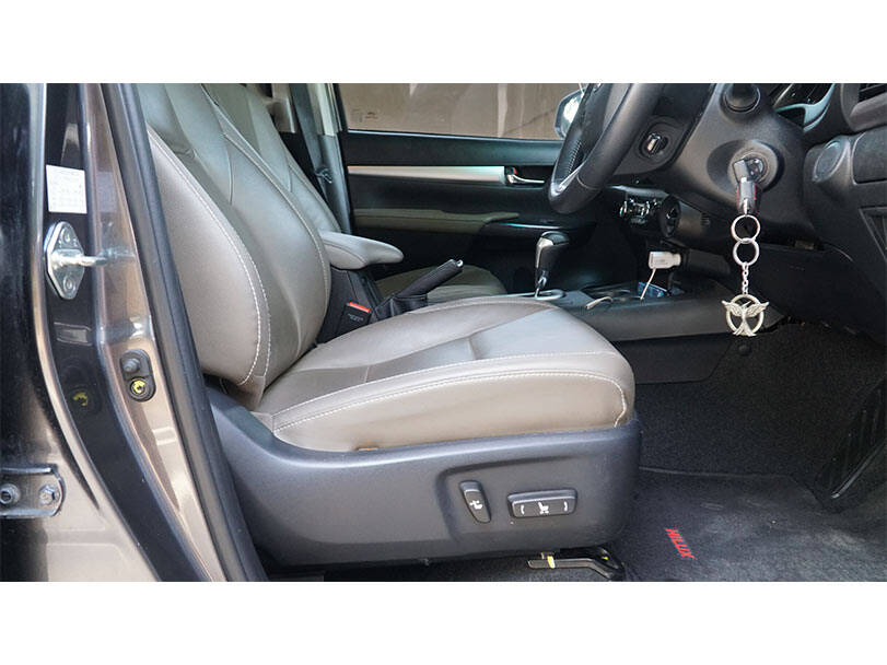 Toyota Hilux 2024 Interior Electric Seats