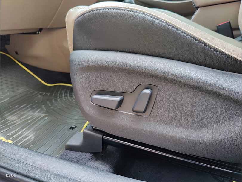 ہیونڈائی ٹوسان Interior Seat Controls