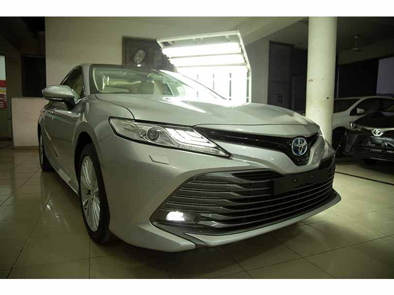 Toyota Camry Exterior Front Left Angled