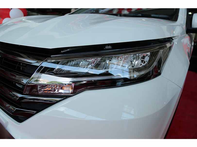 Toyota Rush Exterior Headlight