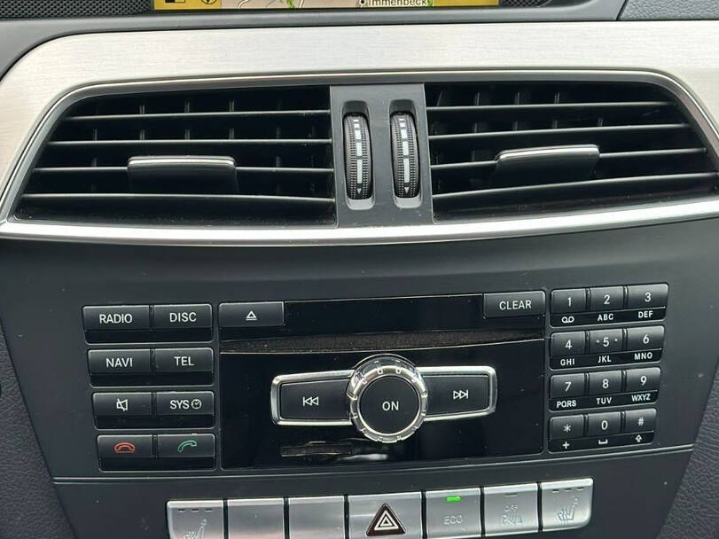 Mercedes Benz C Class Estate Interior 