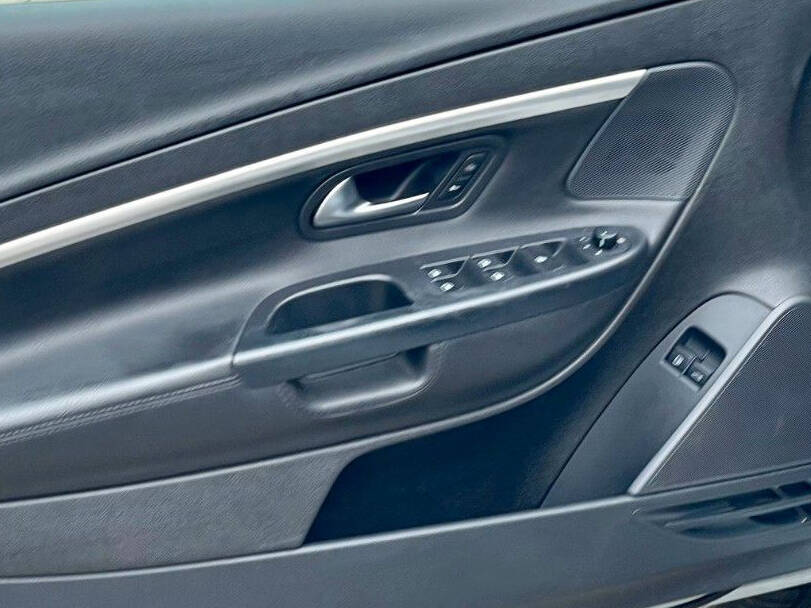 Volkswagen Eos Interior 