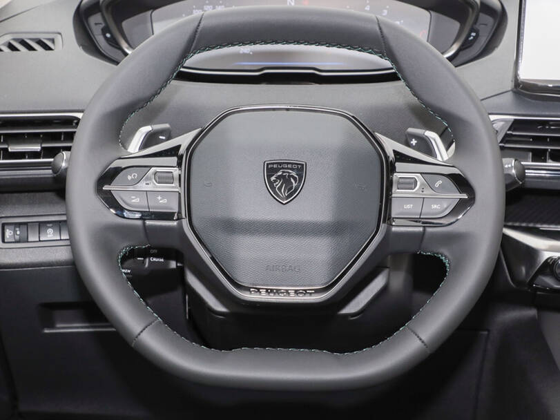 پیوژو 5008 Interior 