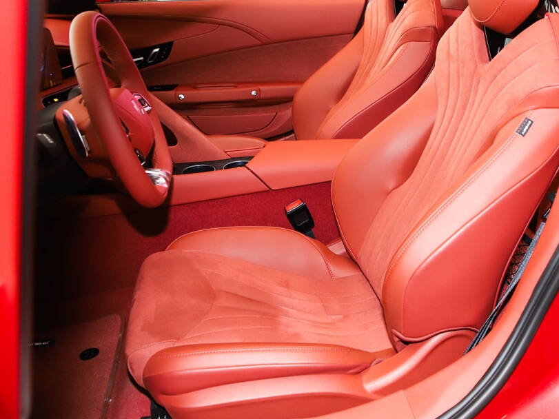 ایم جی سائبرسٹر Interior 