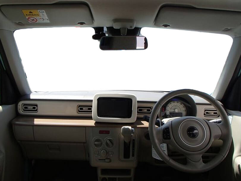 سوزوکی آلٹو لپین Interior 