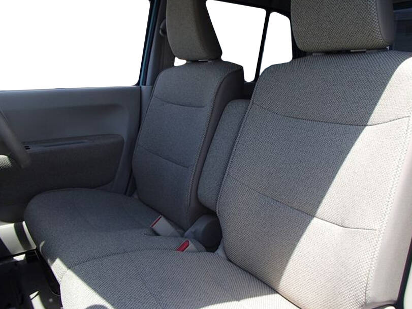 سوزوکی آلٹو لپین Interior 