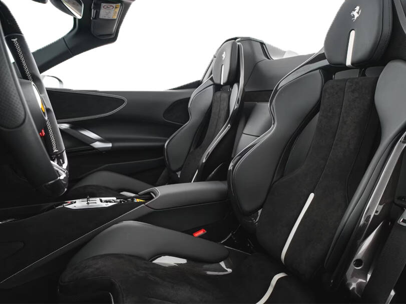 Ferrari SF90 Exterior Seats