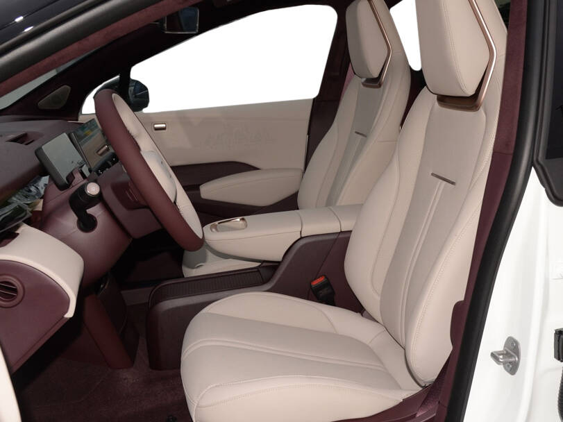 Zeekr X 2025 Exterior Front Seats