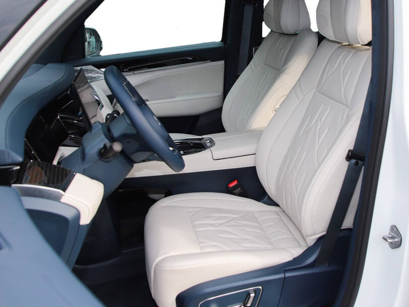 Zeekr 009 2025 Interior 